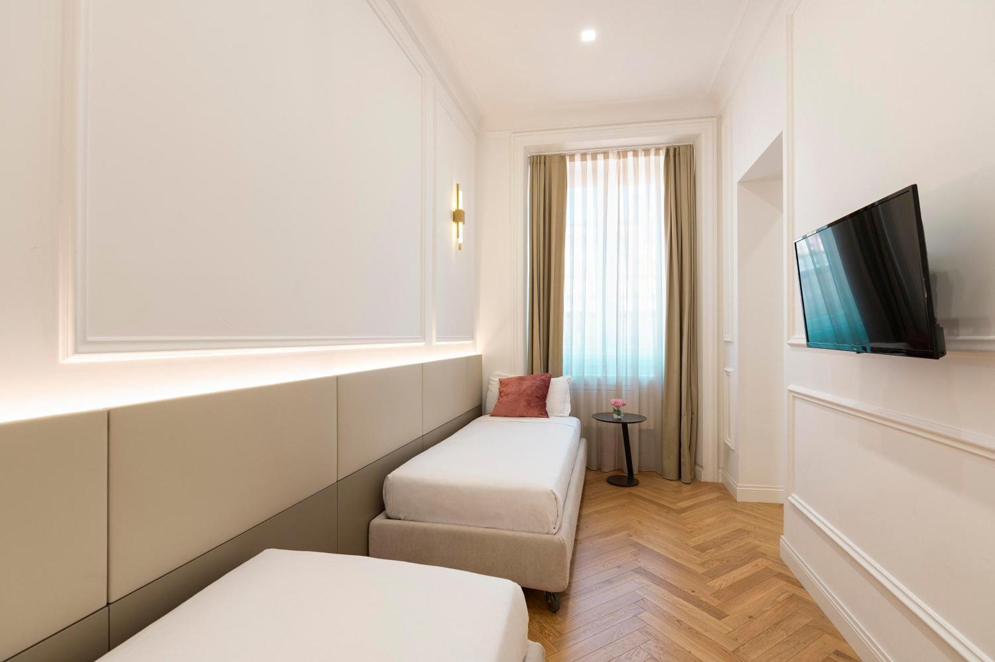 Sjr Luxury Apartment Trevi Fountain Рим Екстер'єр фото