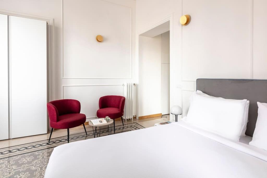 Sjr Luxury Apartment Trevi Fountain Рим Екстер'єр фото