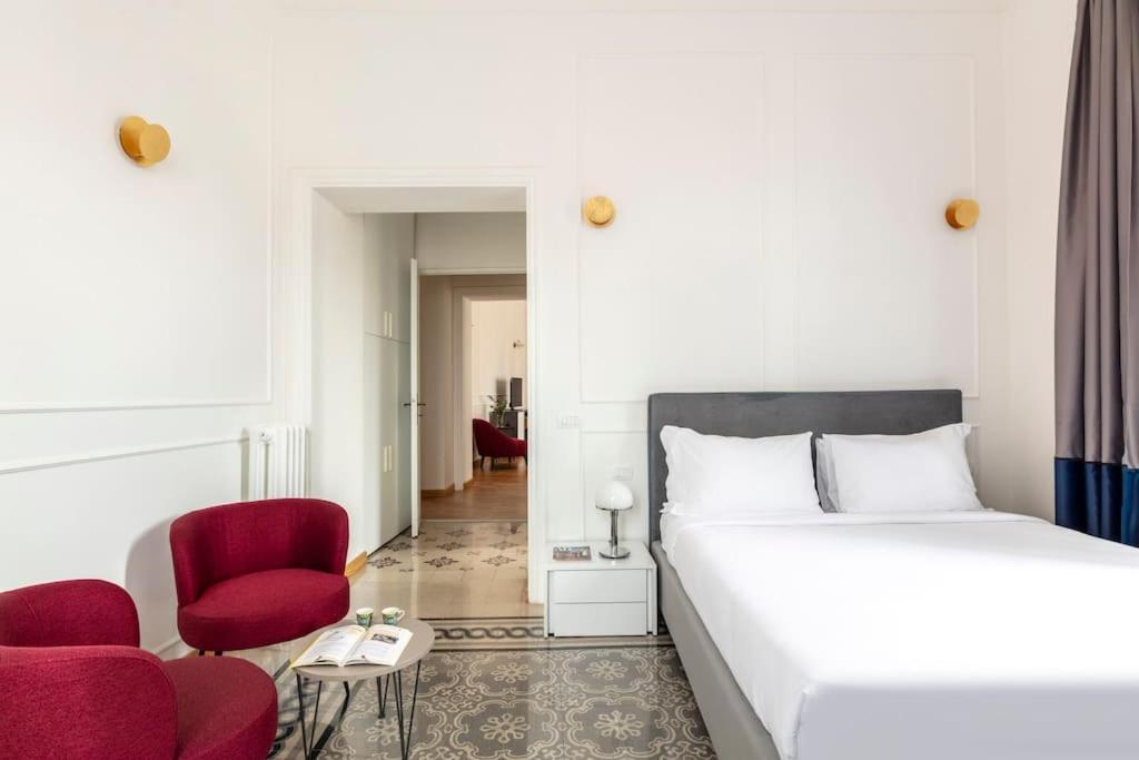 Sjr Luxury Apartment Trevi Fountain Рим Екстер'єр фото