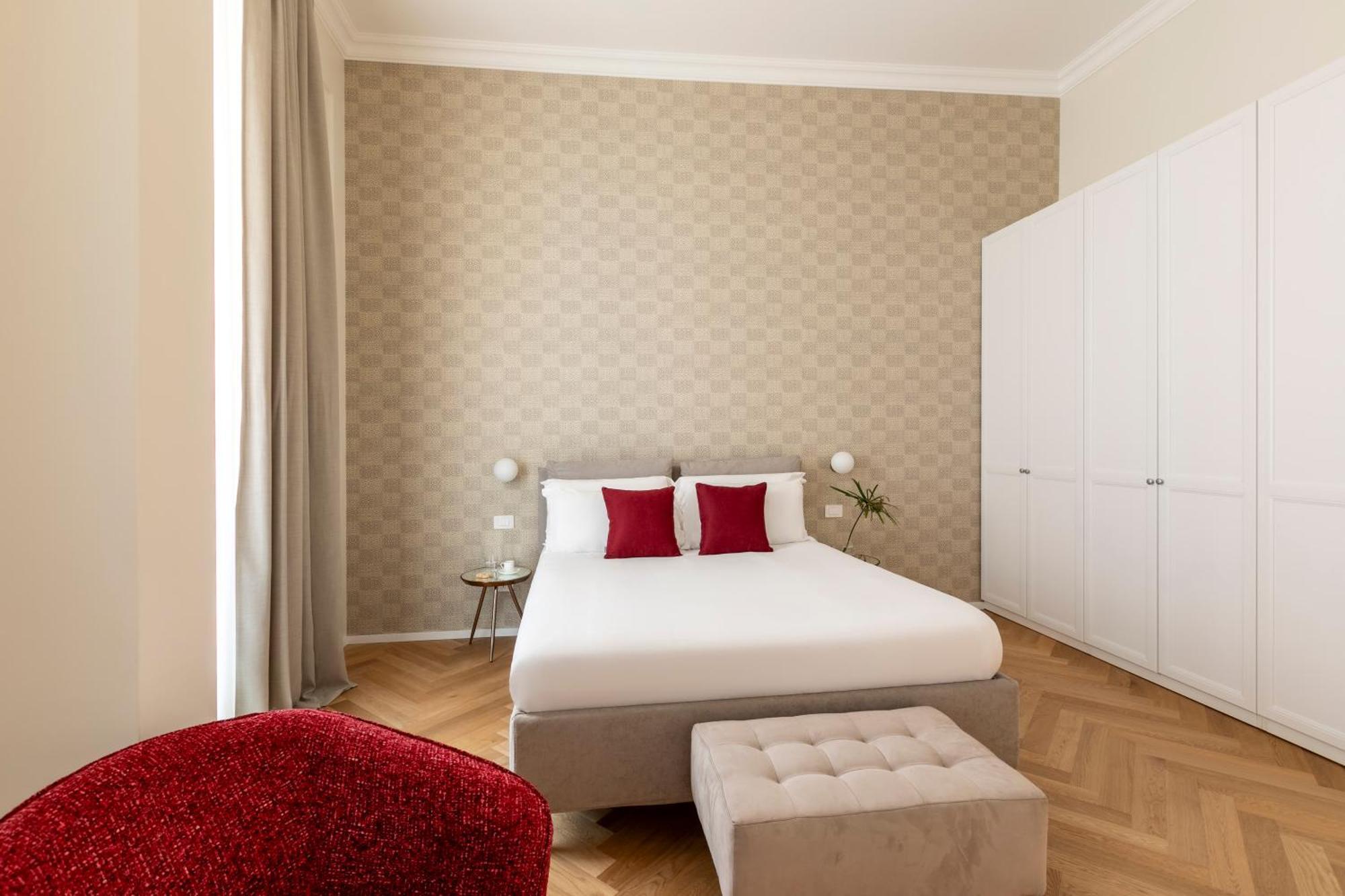 Sjr Luxury Apartment Trevi Fountain Рим Екстер'єр фото